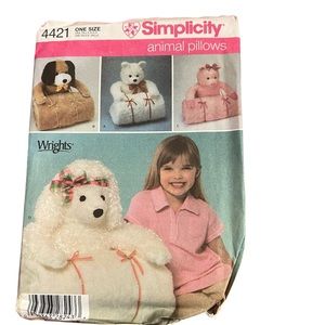 Simplicity Sewing Pattern 4421 Animal Pillows, Dog, Bear, Pig and Poodle. UNCUT